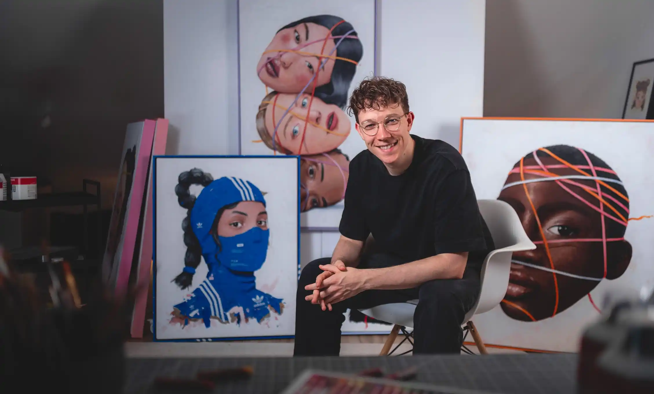 Samy Löwe en zijn kleurrijke portretkunst