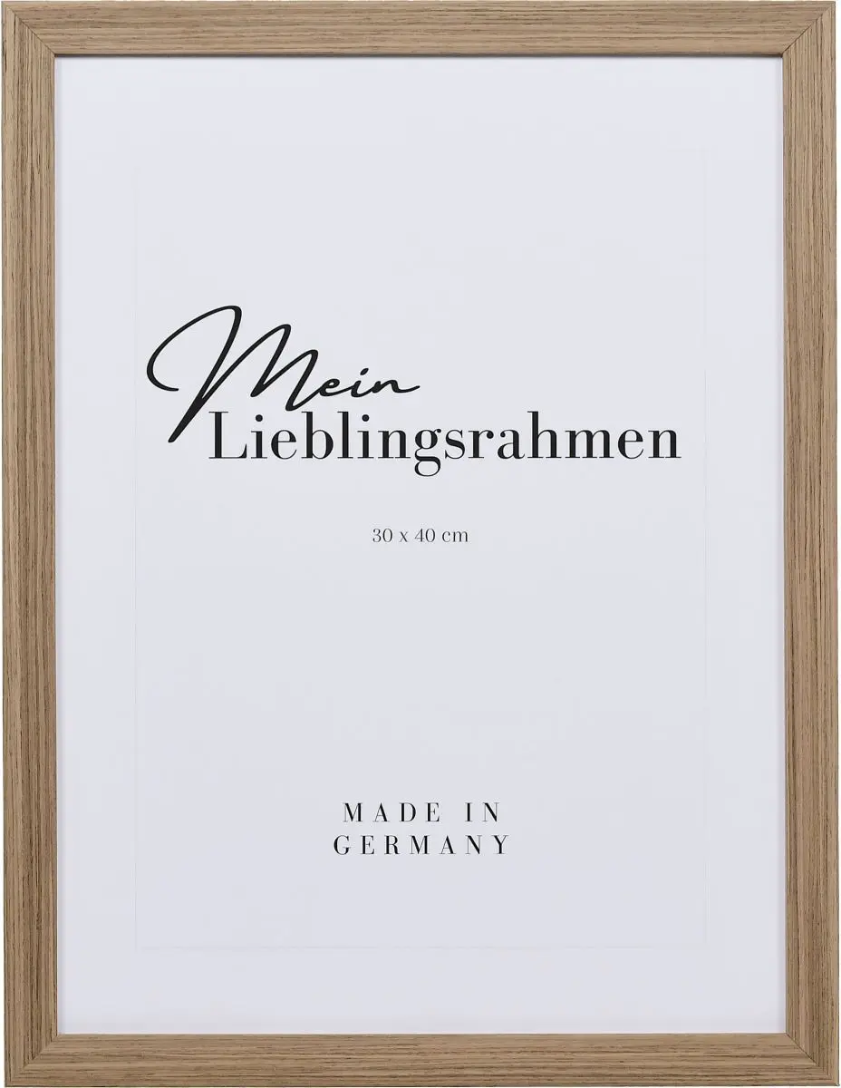 Frontansicht eines Holzrahmens, 30x40 cm, in der Farbe Nussbaum mit natÃ¼rlicher Maserung im Landhausstil