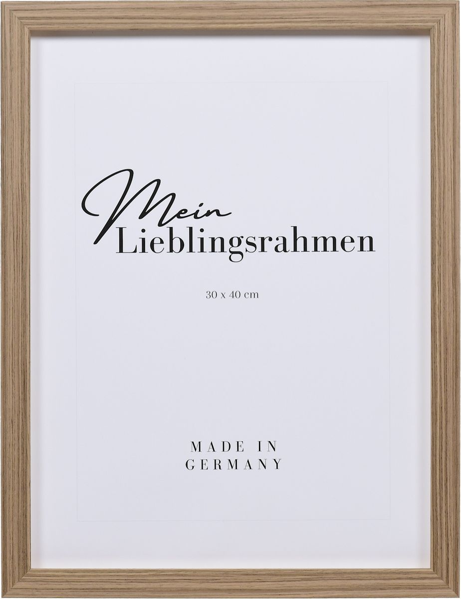 Frontansicht eines furnierten Massivholzrahmens in Nussbaum mit natÃ¼rlicher Maserung im Landhausstil