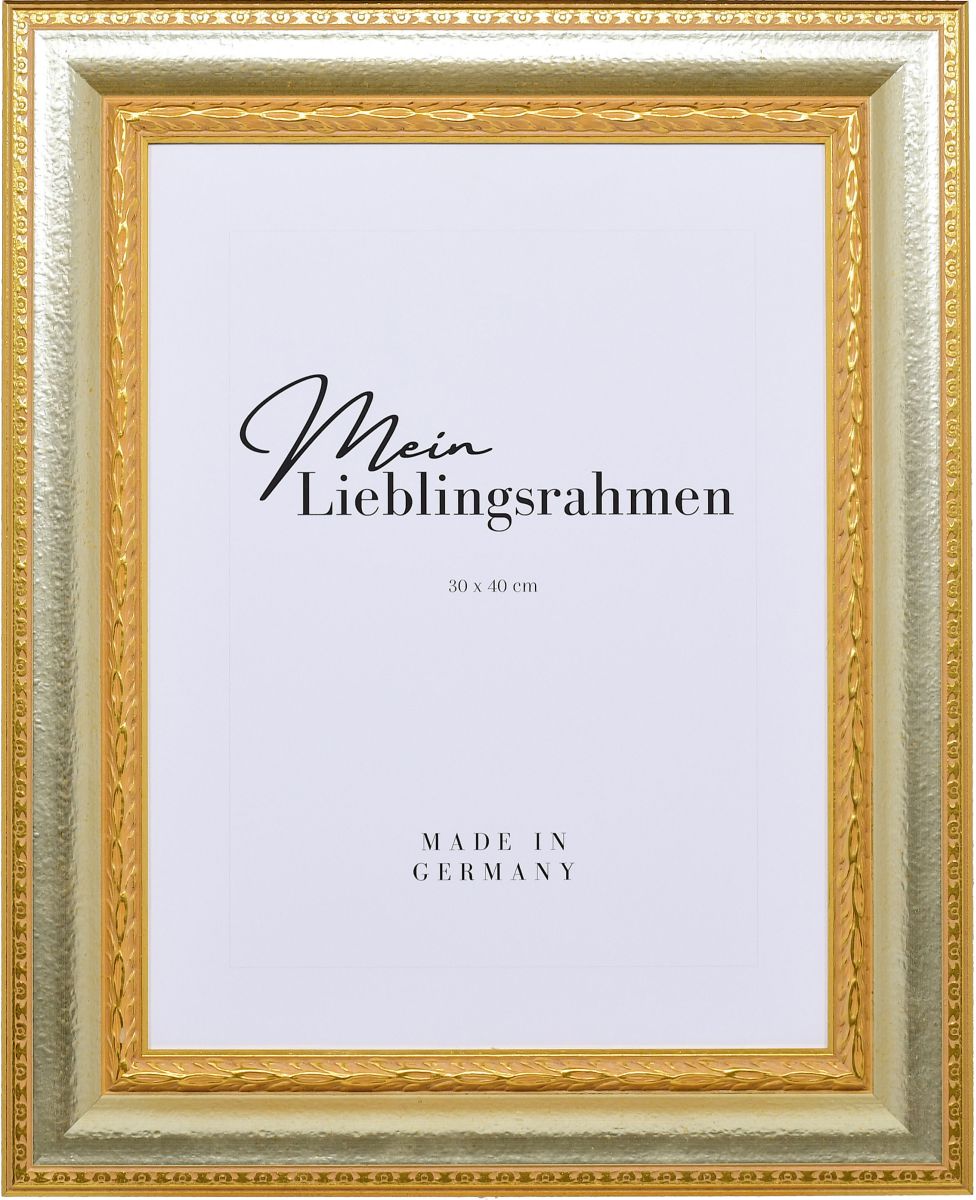 Frontansicht eines silbernen, antiken Bilderrahmens mit detailreichen Barockapplikationen