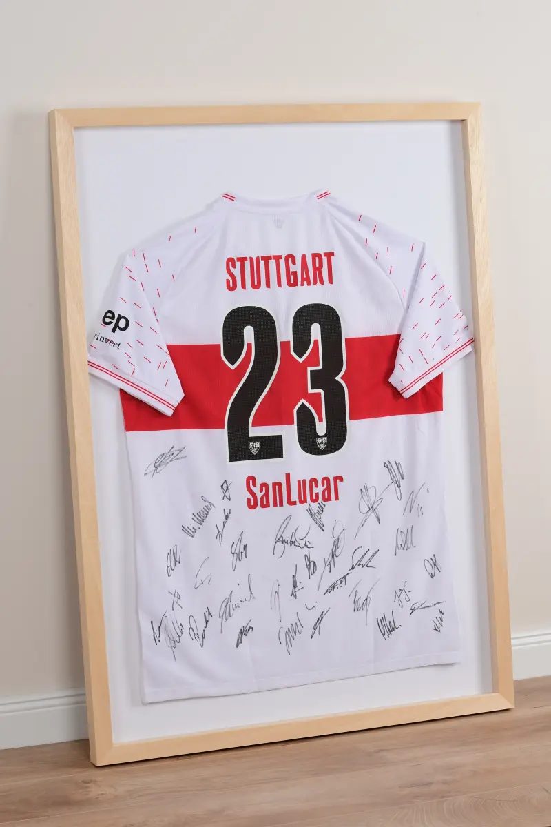 Lijst met voetbalshirt in de kleur naturel