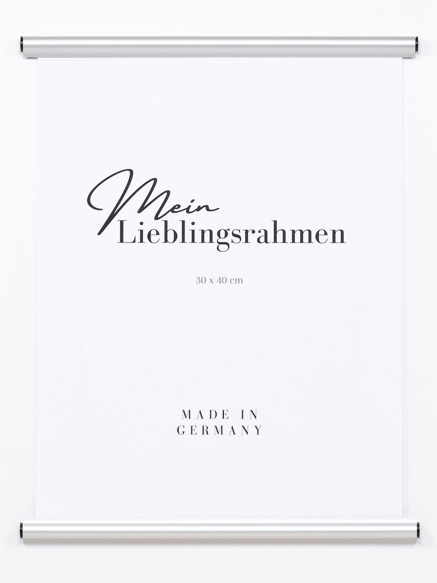 Frontansicht eine silbernen Alu-PosterhÃ¤ngers mit Klemmvorrichtung